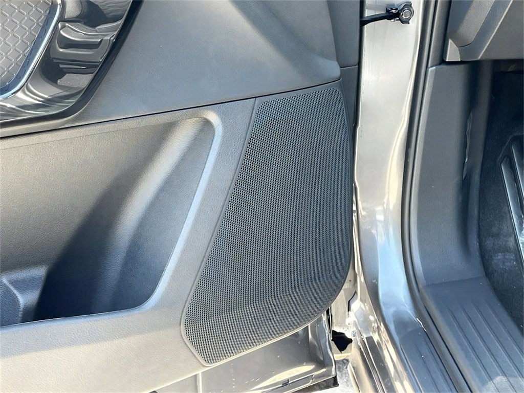 Certified 2025 Nissan Pathfinder S image 18