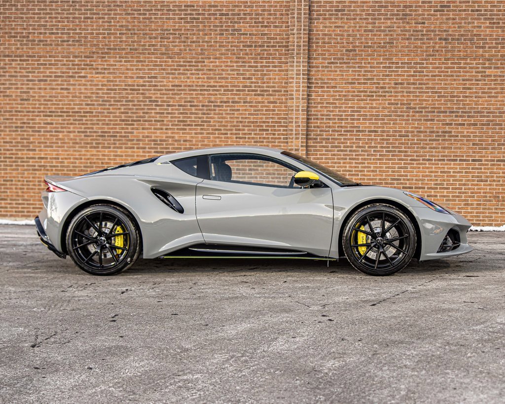 New 2026 Lotus Emira V6 SE Racing Line image 9