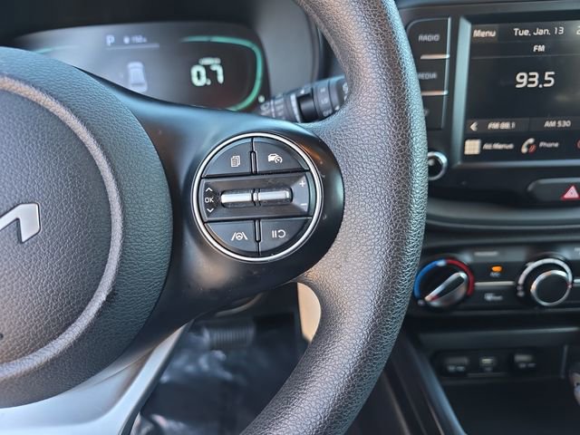 Used 2023 Kia Soul LX w/ Option Group 015 FWD image 21