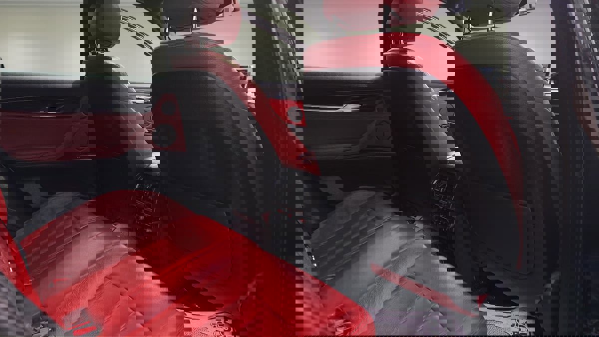 Used 2019 BMW X6 xDrive35i w/ M Sport Package image 19