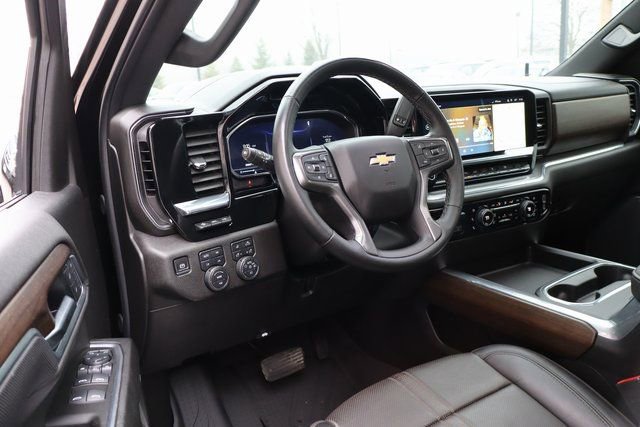 Used 2025 Chevrolet Silverado 2500 High Country w/ High Country Premium Package image 16