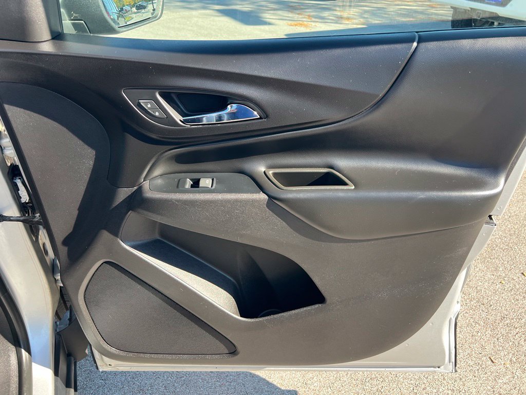 Used 2018 Chevrolet Equinox LT FWD image 24