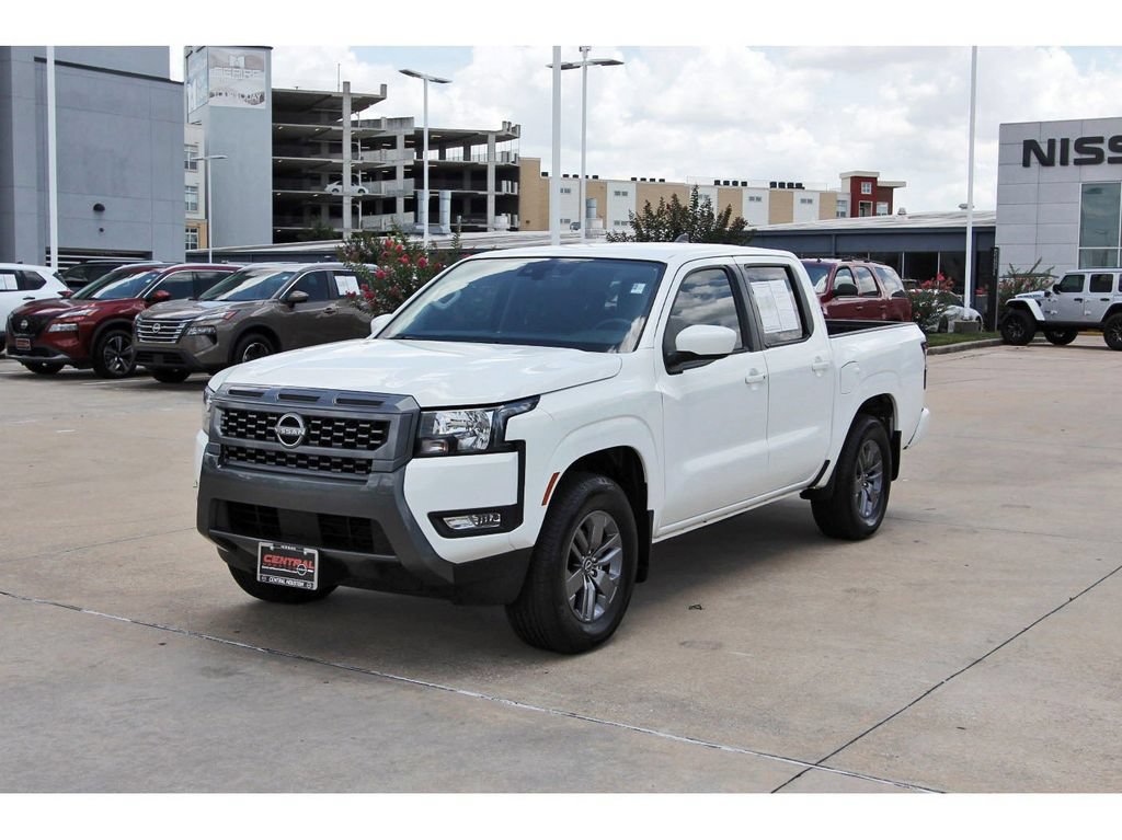 Used 2025 Nissan Frontier SV w/ SV Convenience Package RWD image 2