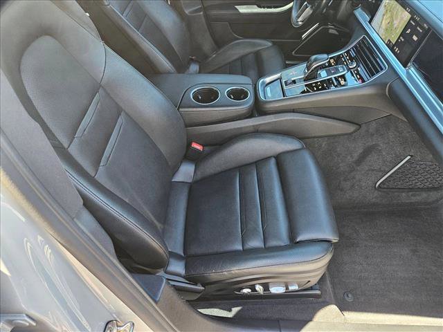 Used 2018 Porsche Panamera 4 image 22