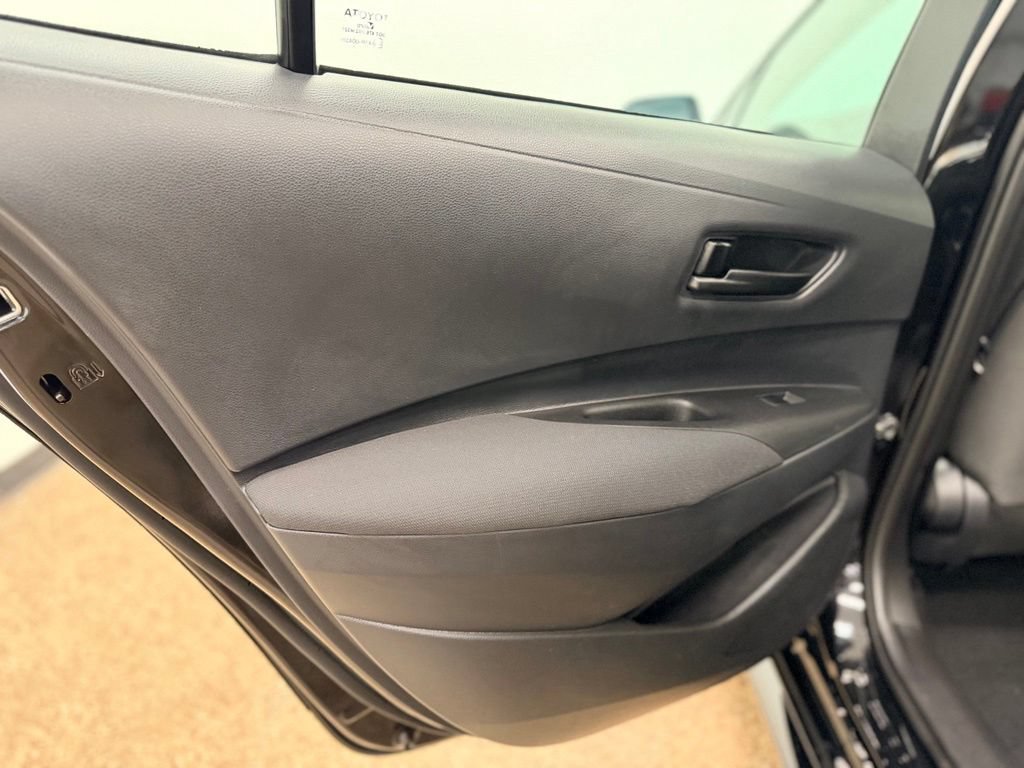Used 2026 Toyota Corolla LE FWD image 22