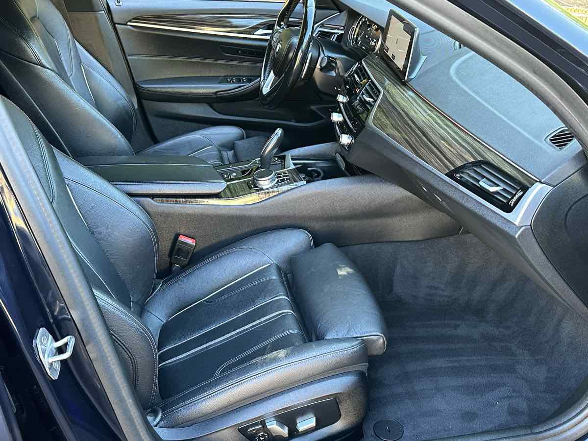 Used 2019 BMW 540i xDrive AWD/4WD image 21