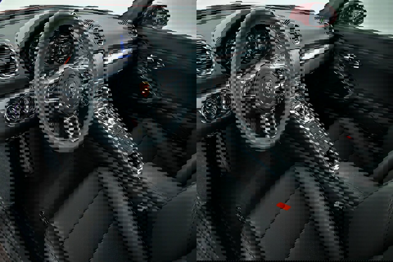 Used 2024 Porsche 718 Cayman image 18