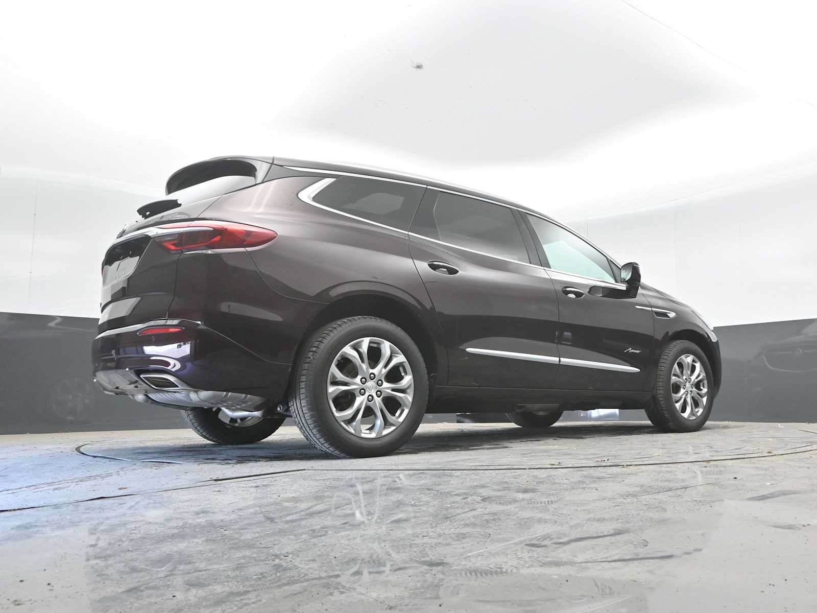 Used 2020 Buick Enclave Avenir w/ Avenir Technology Package AWD/4WD image 55