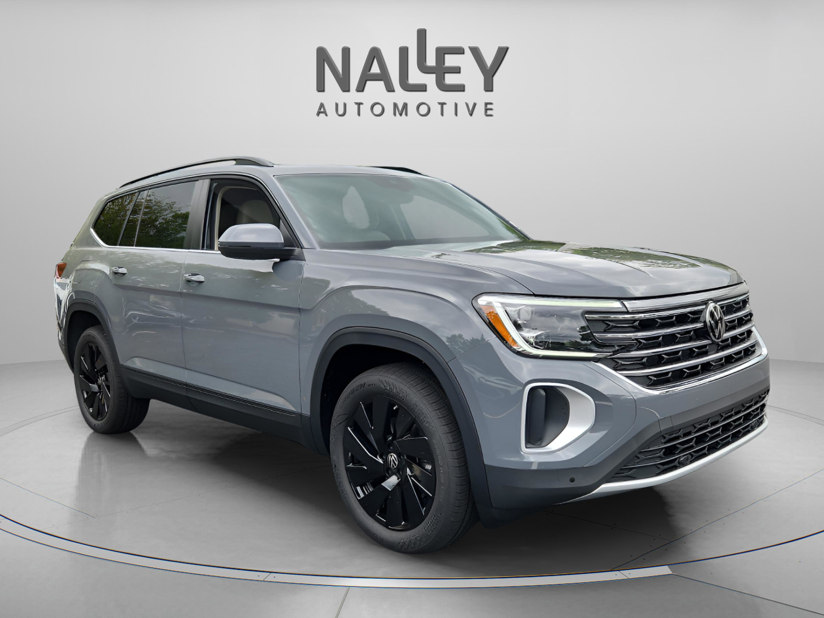 New 2026 Volkswagen Atlas SE image 8