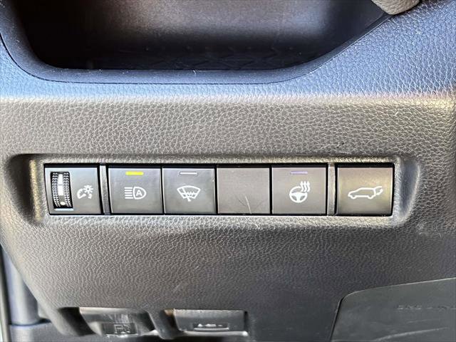 Used 2020 Toyota RAV4 XLE w/ Convenience Package image 22