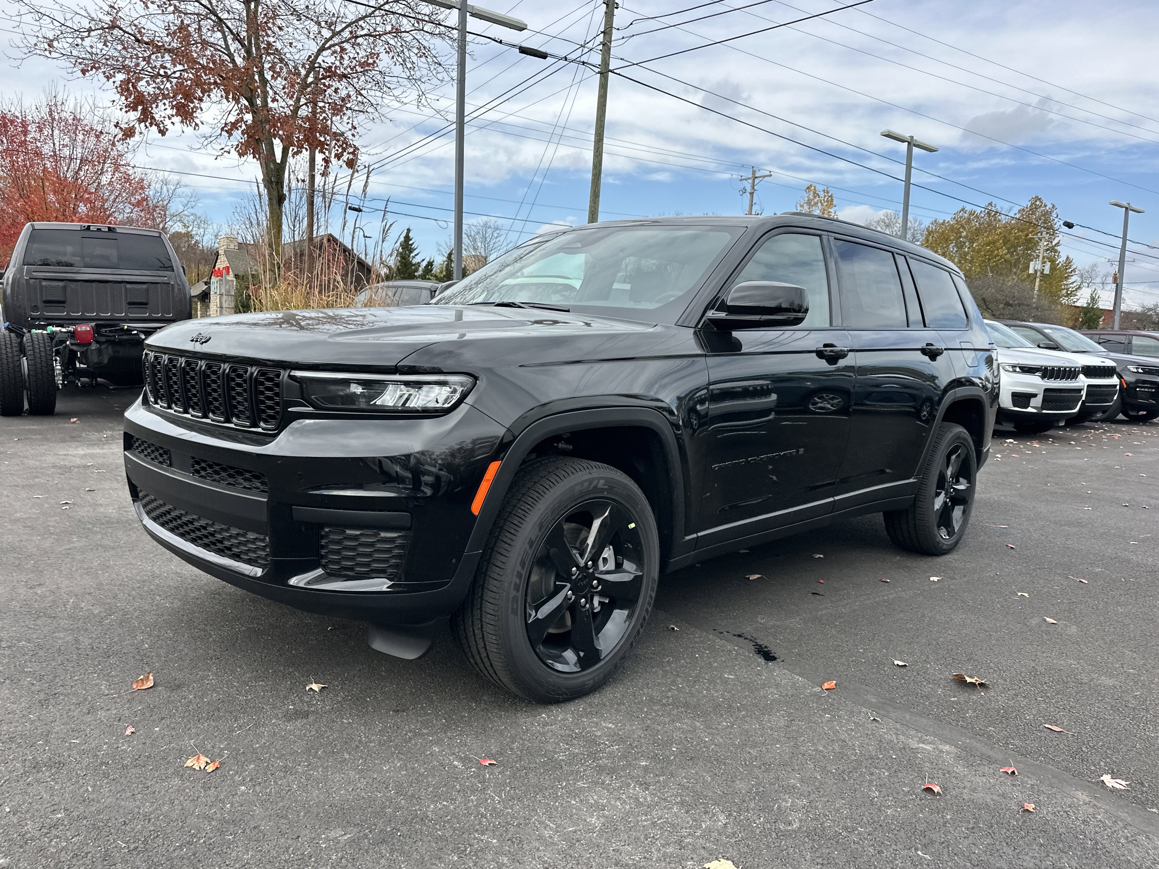 New 2025 Jeep Grand Cherokee L Altitude image 23