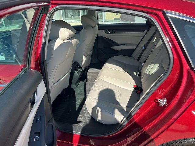 Used 2021 Honda Accord Touring image 13