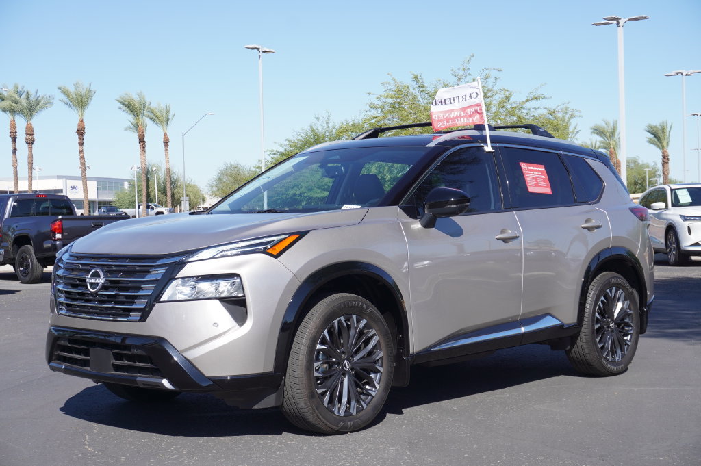 Certified 2025 Nissan Rogue Platinum w/ Platinum Premium Package