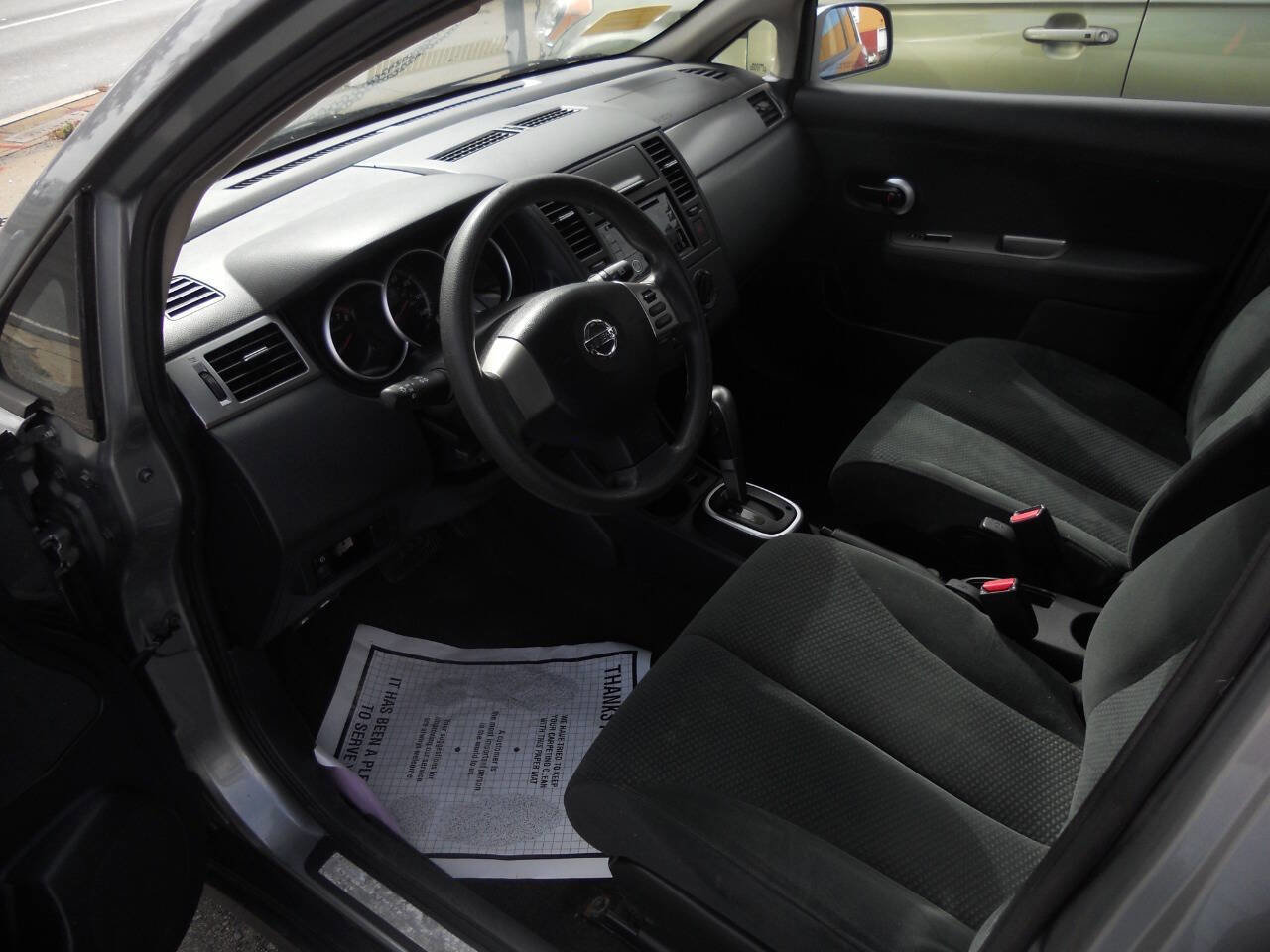 Used 2011 Nissan Versa 1.8 S w/ Plus Pkg image 5