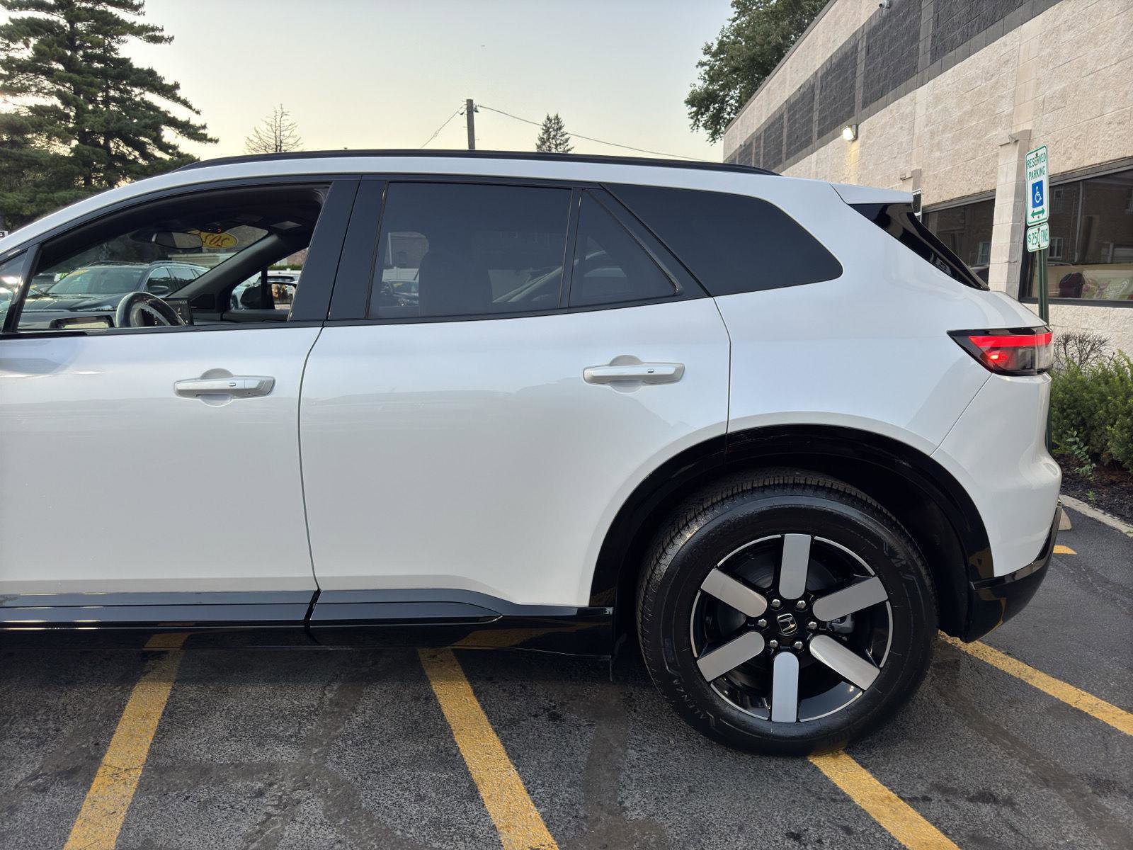 Used 2024 Honda Prologue Touring image 20