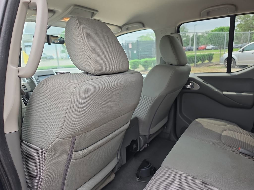 Used 2019 Nissan Frontier SV AWD/4WD image 12