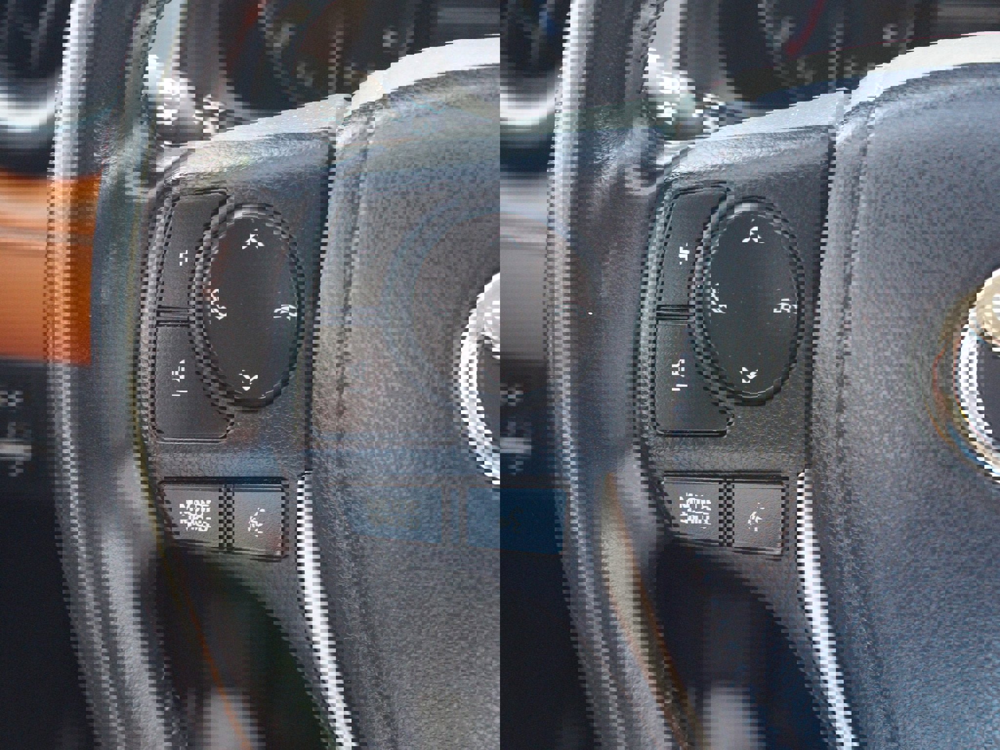 Used 2018 Toyota RAV4 Limited image 11