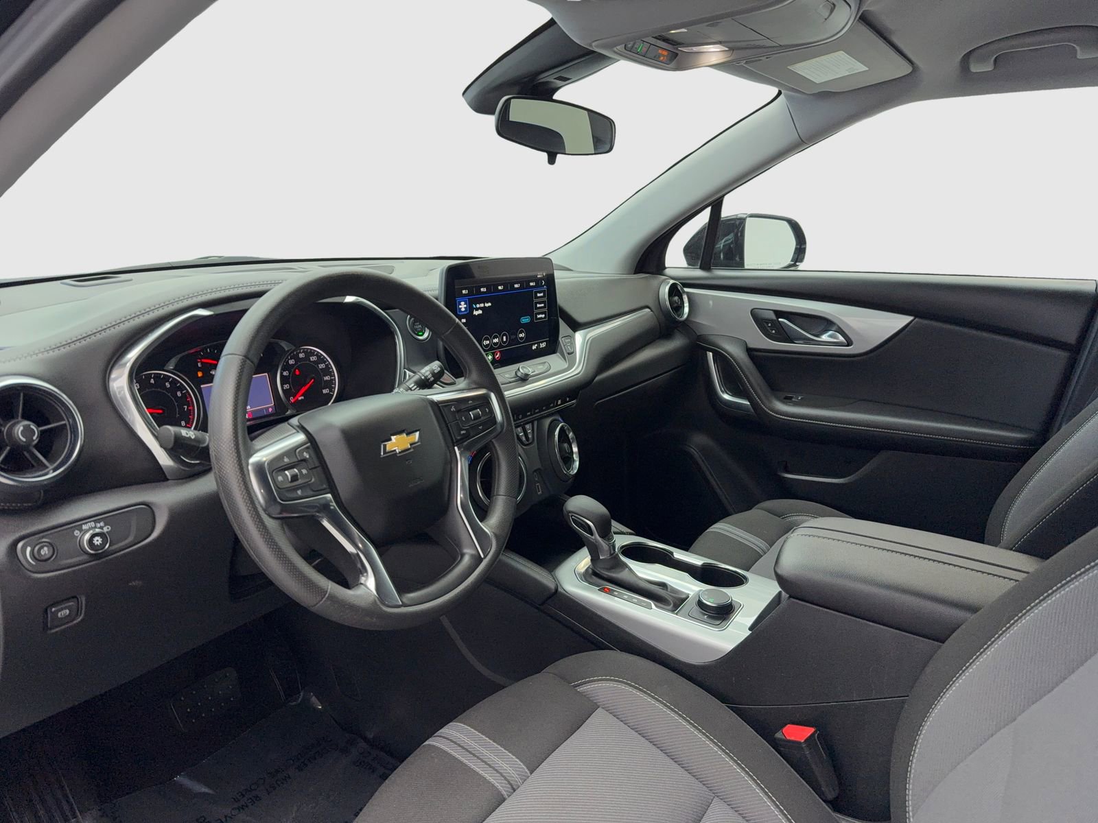 Used 2025 Chevrolet Blazer LT image 18