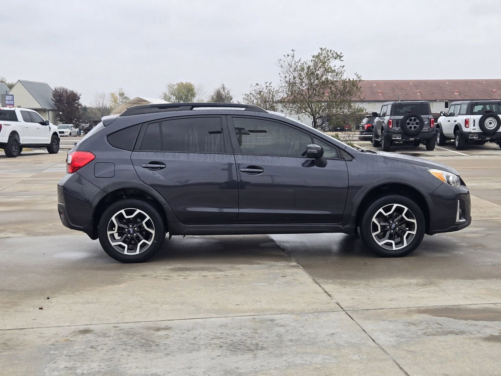 Used 2016 Subaru Crosstrek 2.0i Limited w/ Popular Package #2 image 7