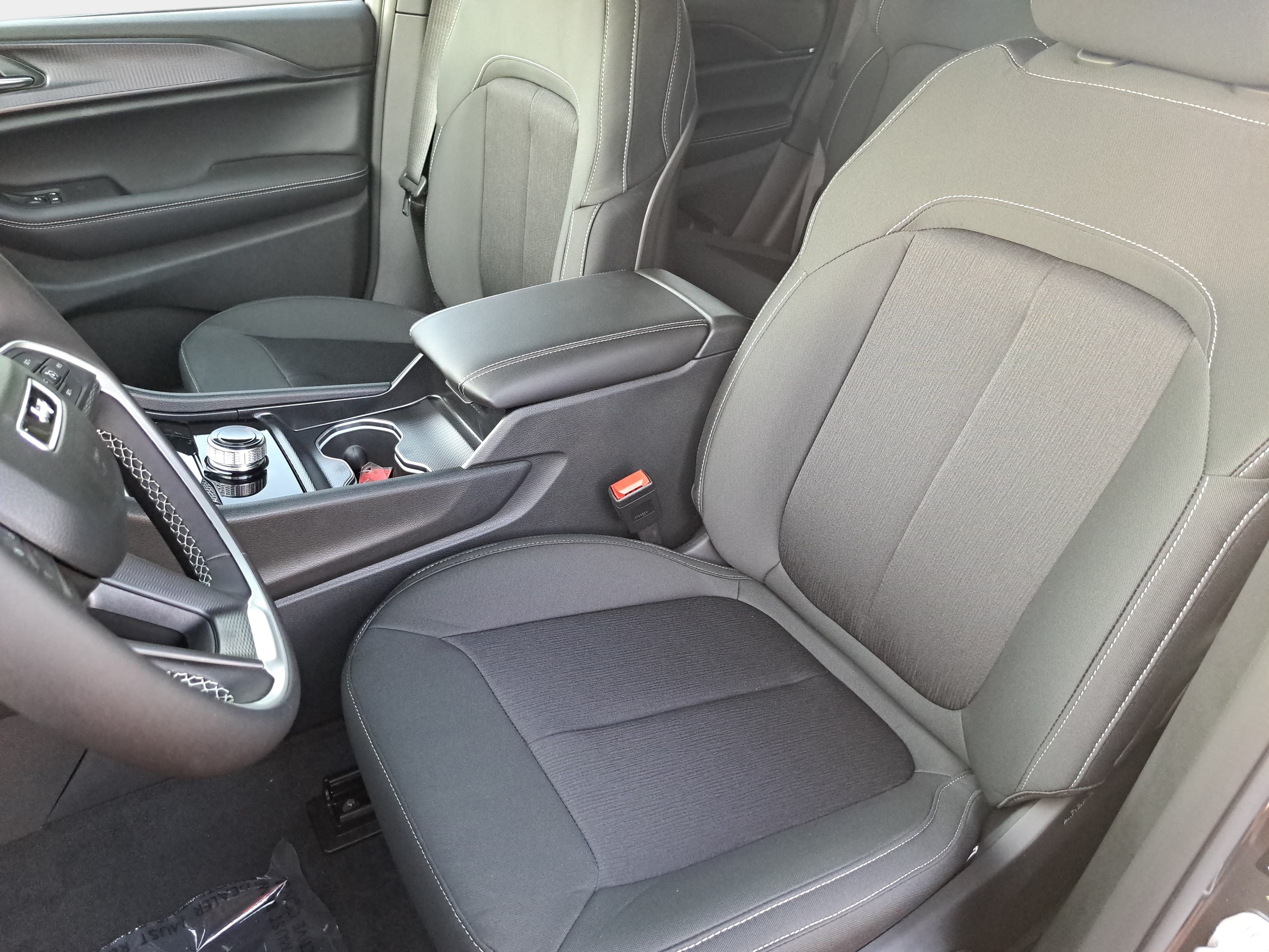 New 2026 Jeep Grand Cherokee Laredo AWD/4WD image 14