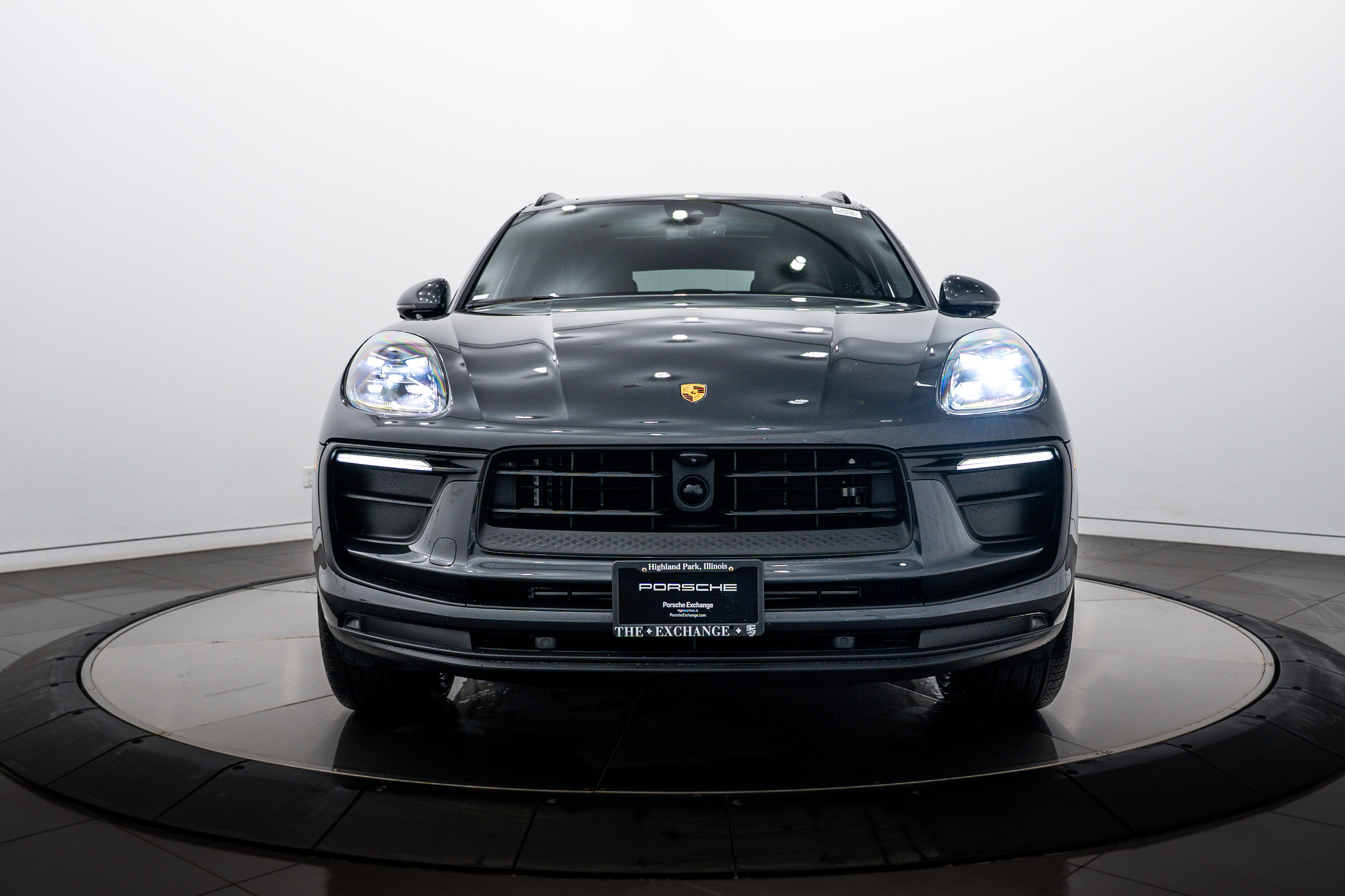 Certified 2026 Porsche Macan image 10