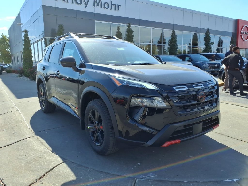 New 2027 Nissan Rogue SV AWD/4WD image 2