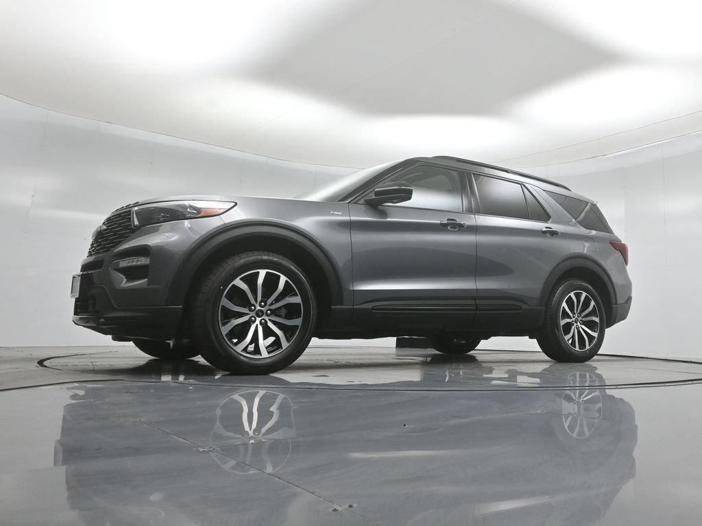 Certified 2022 Ford Explorer ST-Line w/ Class IV Trailer Tow Package AWD/4WD image 47