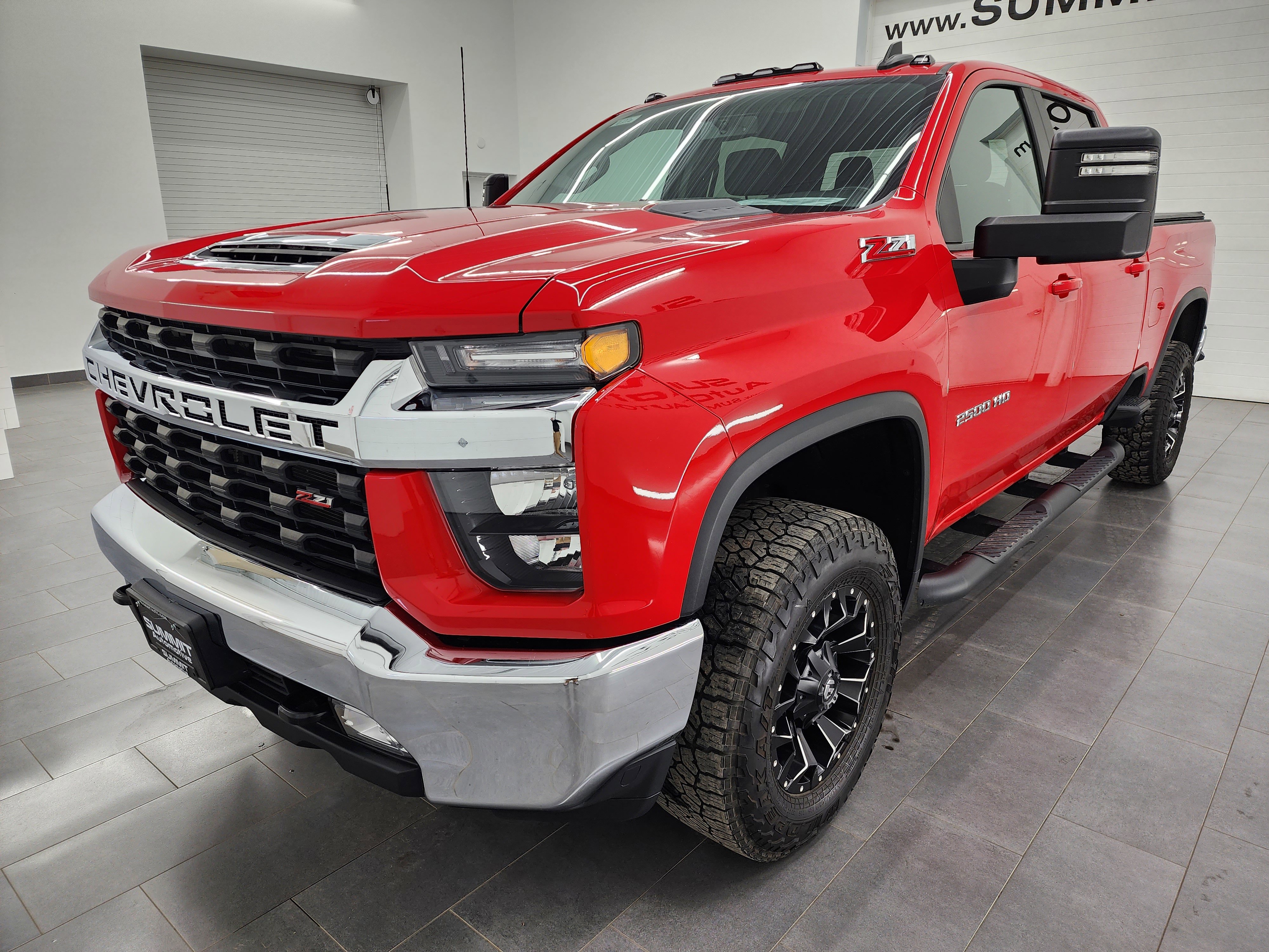 Used 2023 Chevrolet Silverado 2500 LT w/ Convenience Package image 7