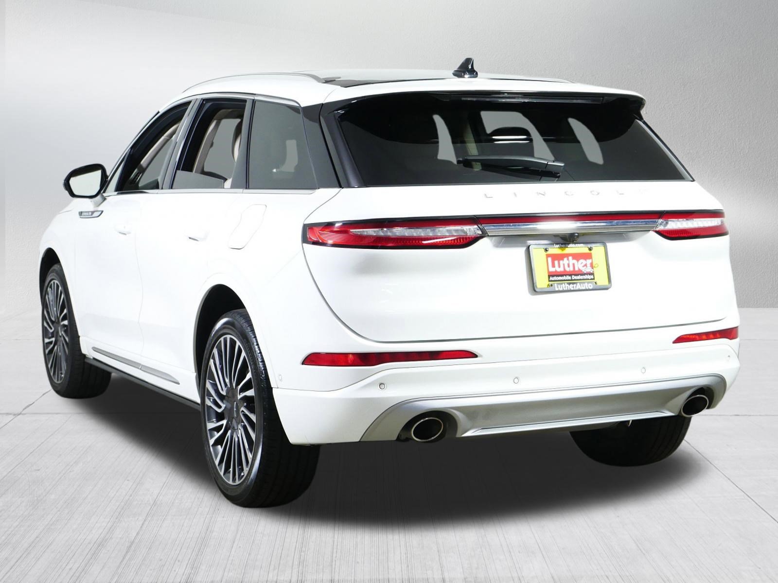Used 2022 Lincoln Corsair Reserve w/ Equipment Group 201A AWD/4WD image 5