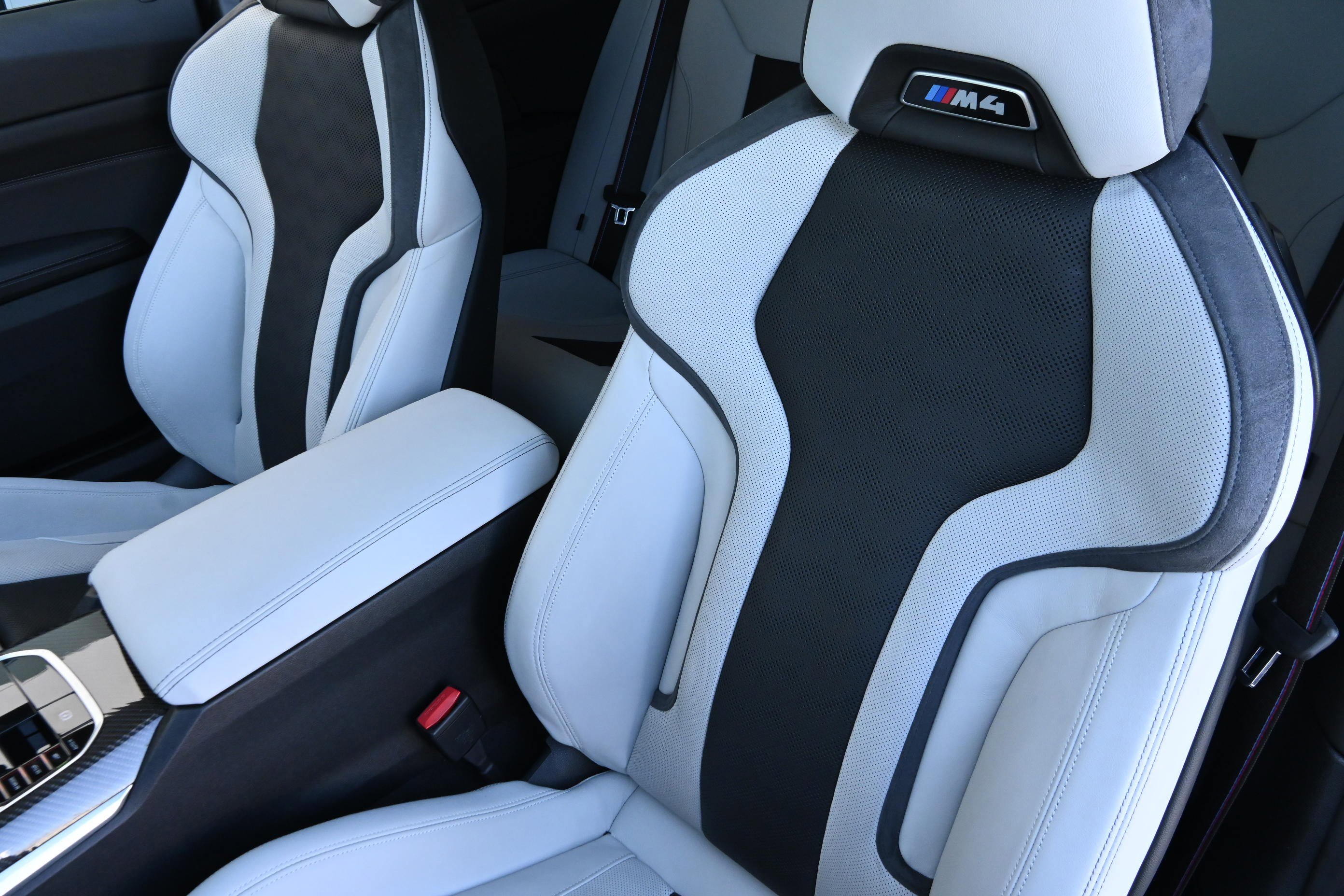 Used 2025 BMW M4 Competition image 10