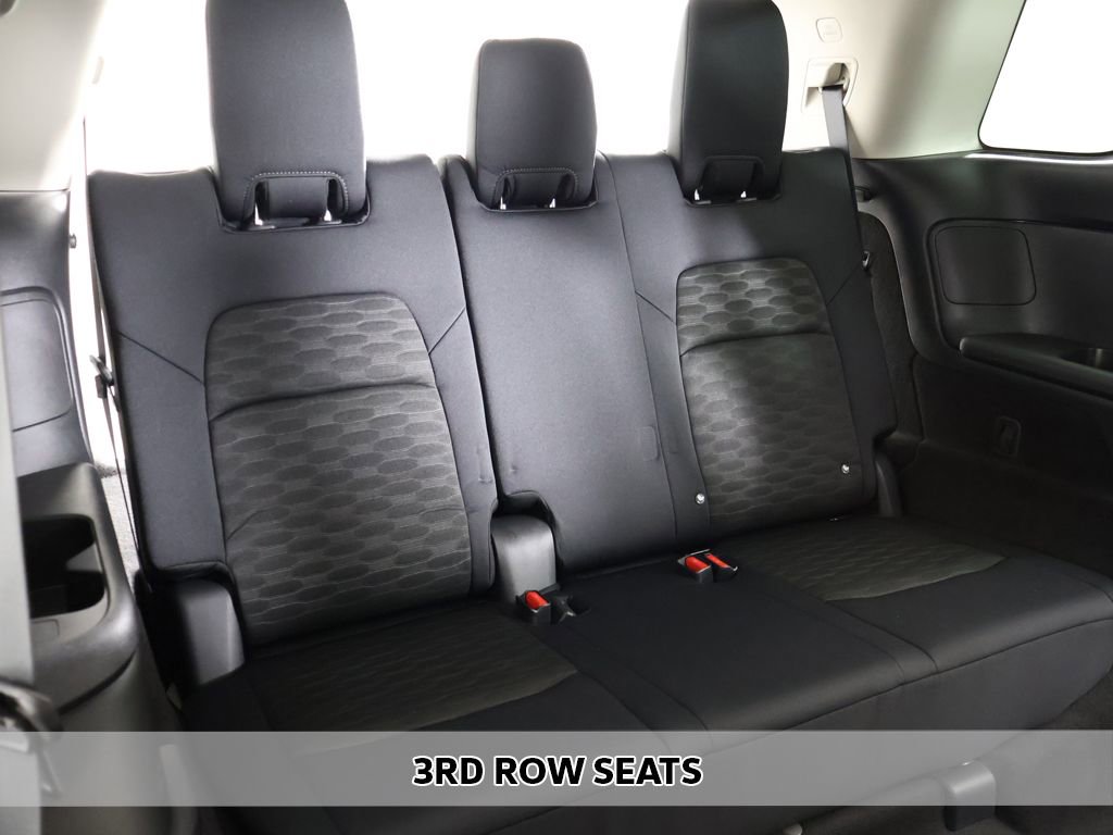 Used 2023 Nissan Pathfinder S image 5