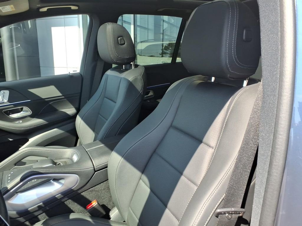 Certified 2025 Mercedes-Benz GLE 450 4MATIC image 13