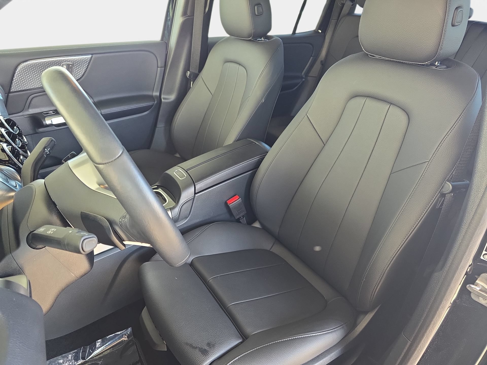 Certified 2025 Mercedes-Benz GLB 250 image 15