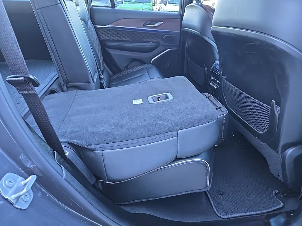 Used 2025 Jeep Grand Cherokee Summit image 96