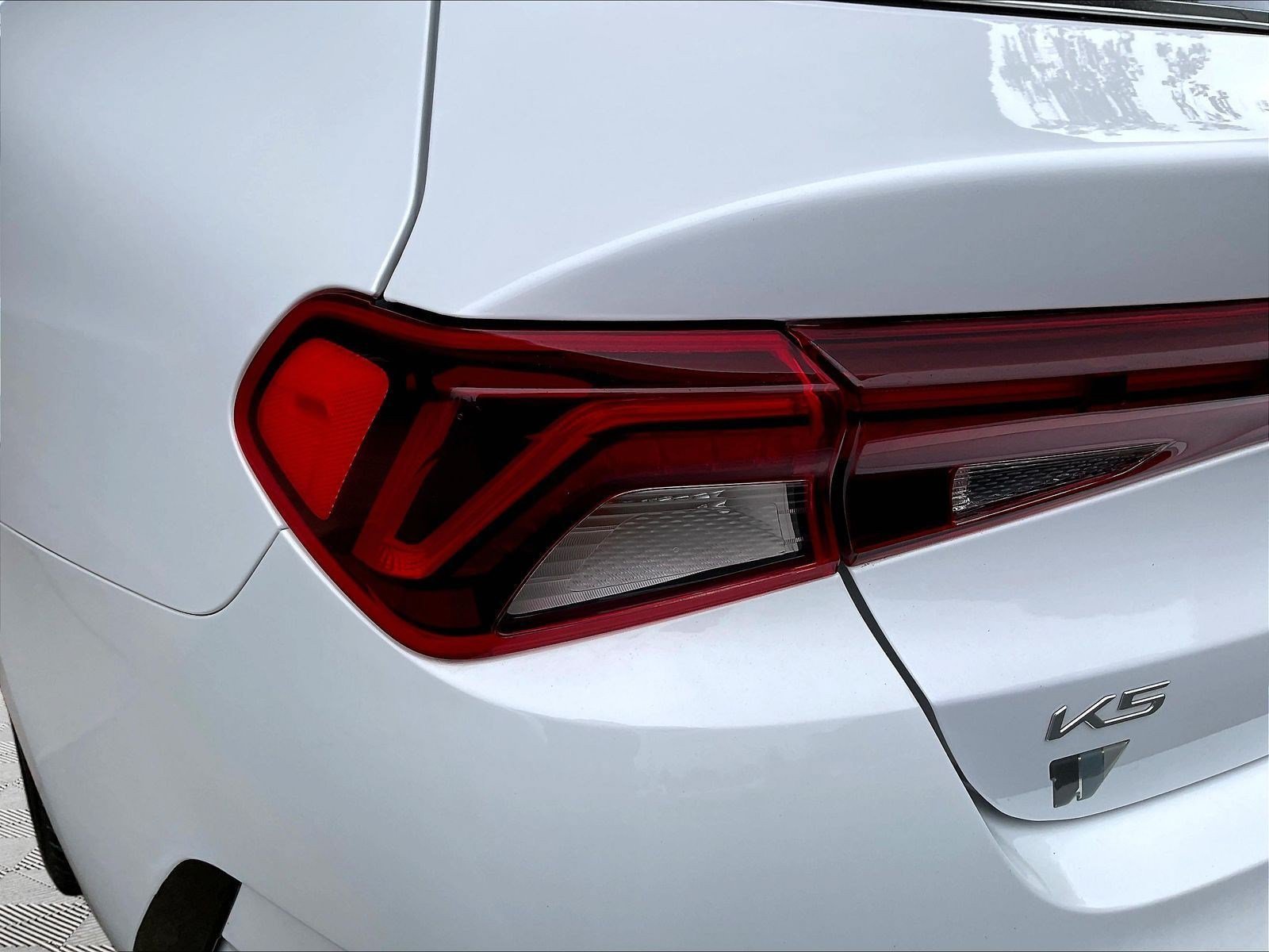 Used 2024 Kia K5 EX w/ EX Premium Package FWD image 23