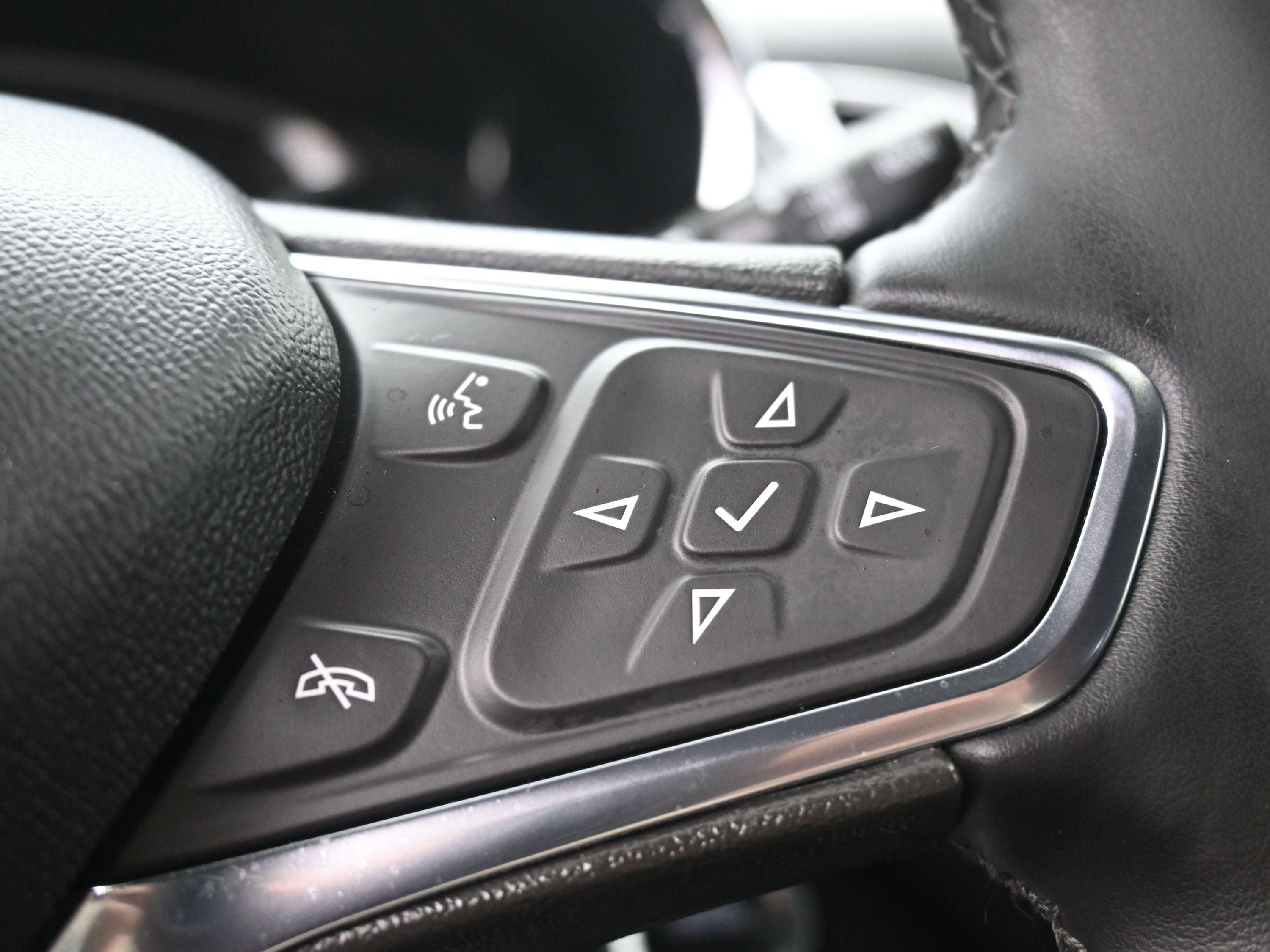 Used 2024 Chevrolet Equinox LT image 27