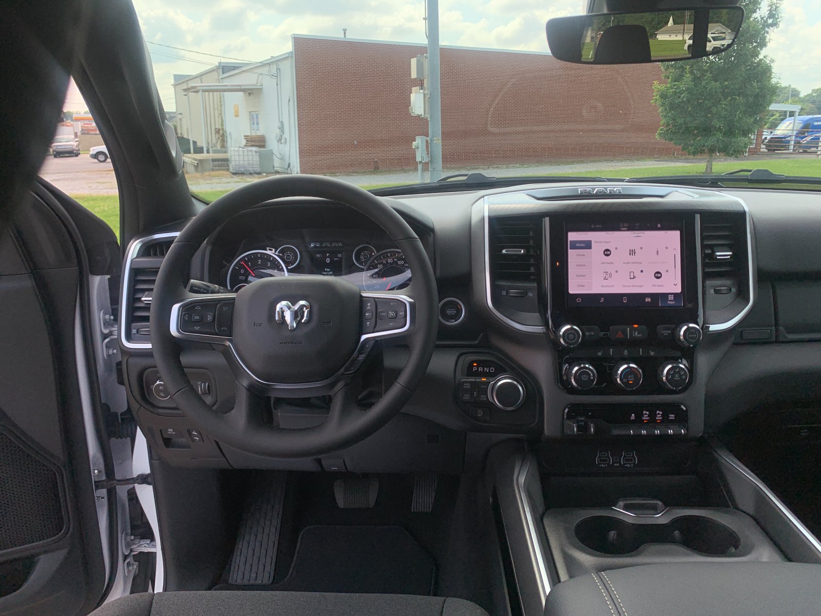New 2026 RAM 1500 Big Horn AWD/4WD image 16