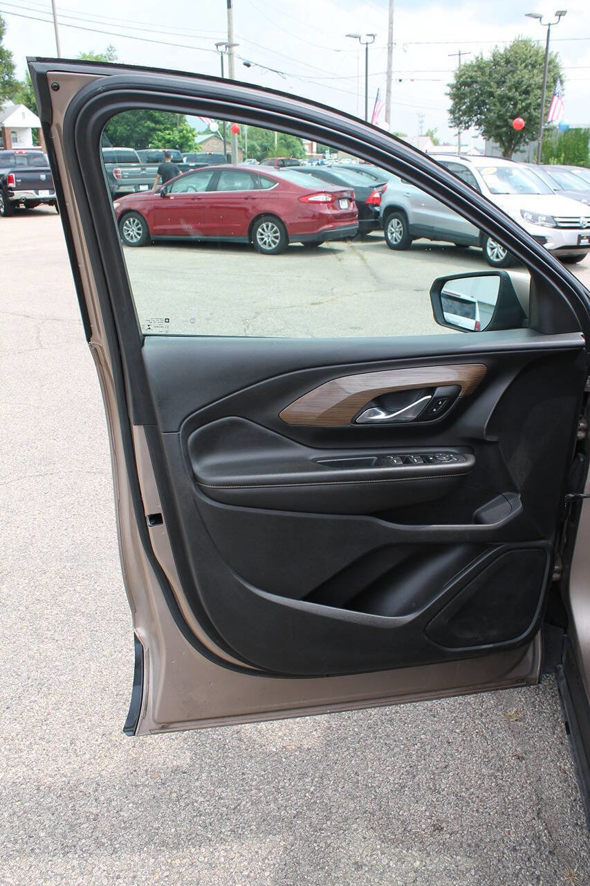 Used 2018 GMC Terrain SLE image 9