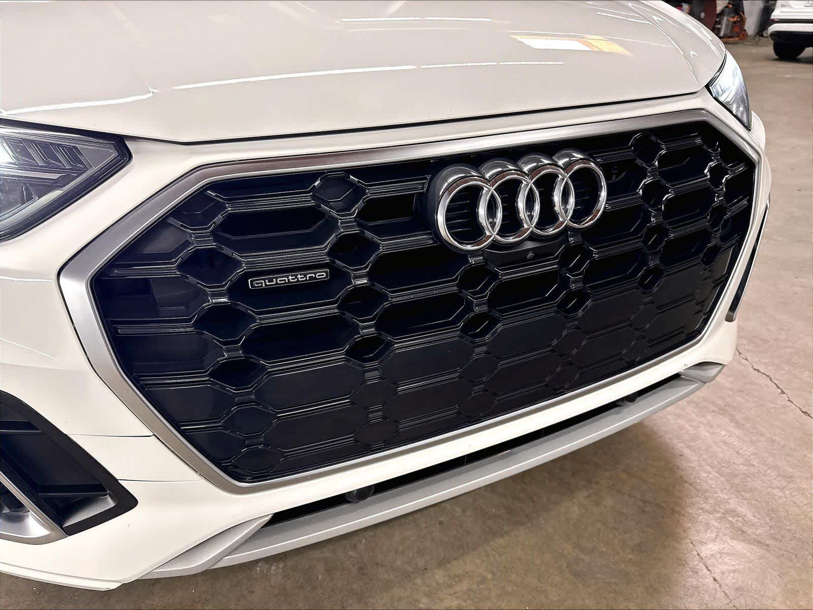 Used 2023 Audi Q5 2.0T Premium Plus w/ Premium Plus Package AWD/4WD image 32