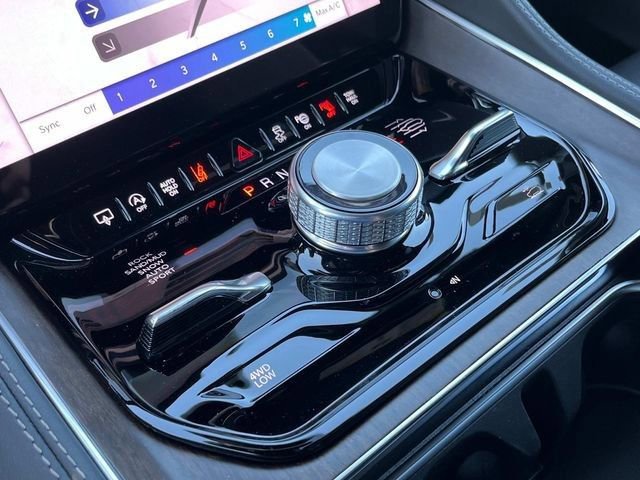 New 2024 Jeep Grand Wagoneer Series I w/ Flexible Seating Group image 25