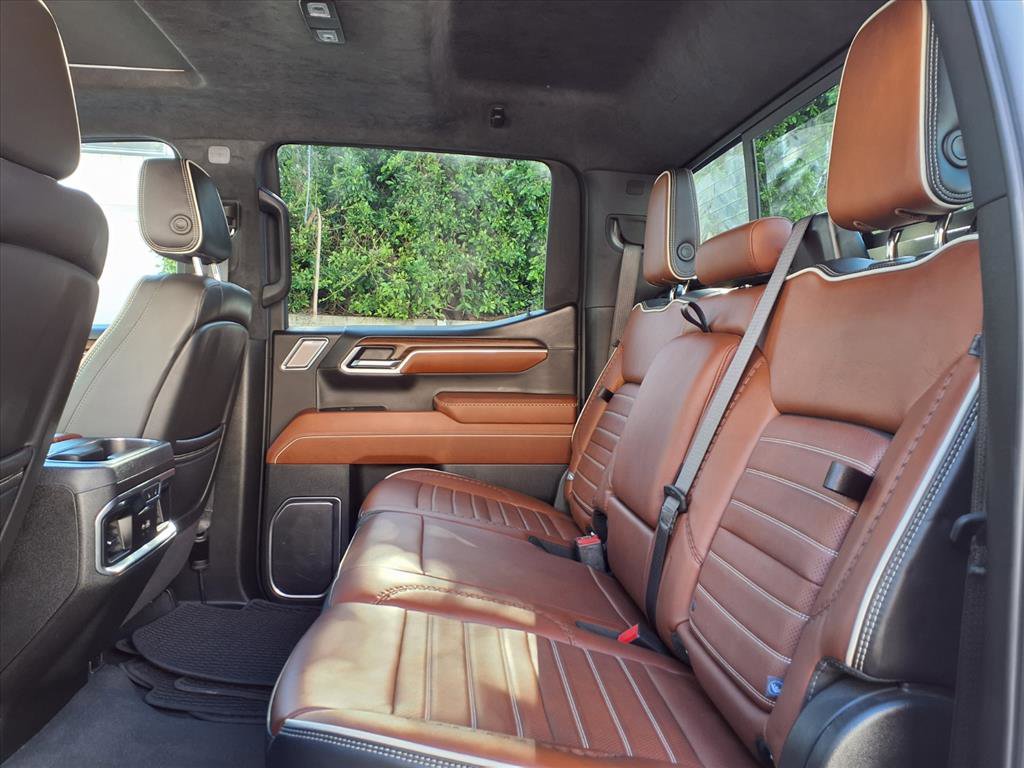 Used 2024 GMC Sierra 1500 Denali Ultimate image 17