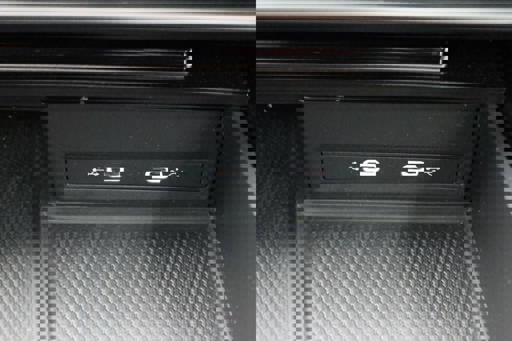 Used 2024 Volkswagen Atlas Cross Sport SEL R-Line image 28