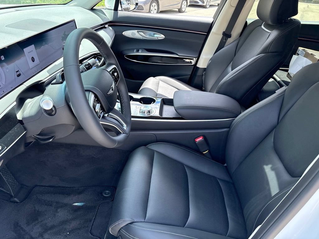 New 2026 Genesis GV70 2.5T AWD/4WD image 9