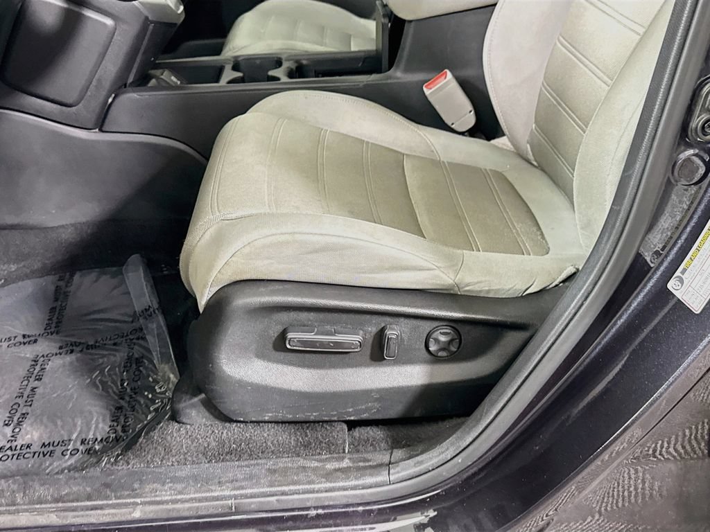 Used 2018 Honda CR-V EX image 23