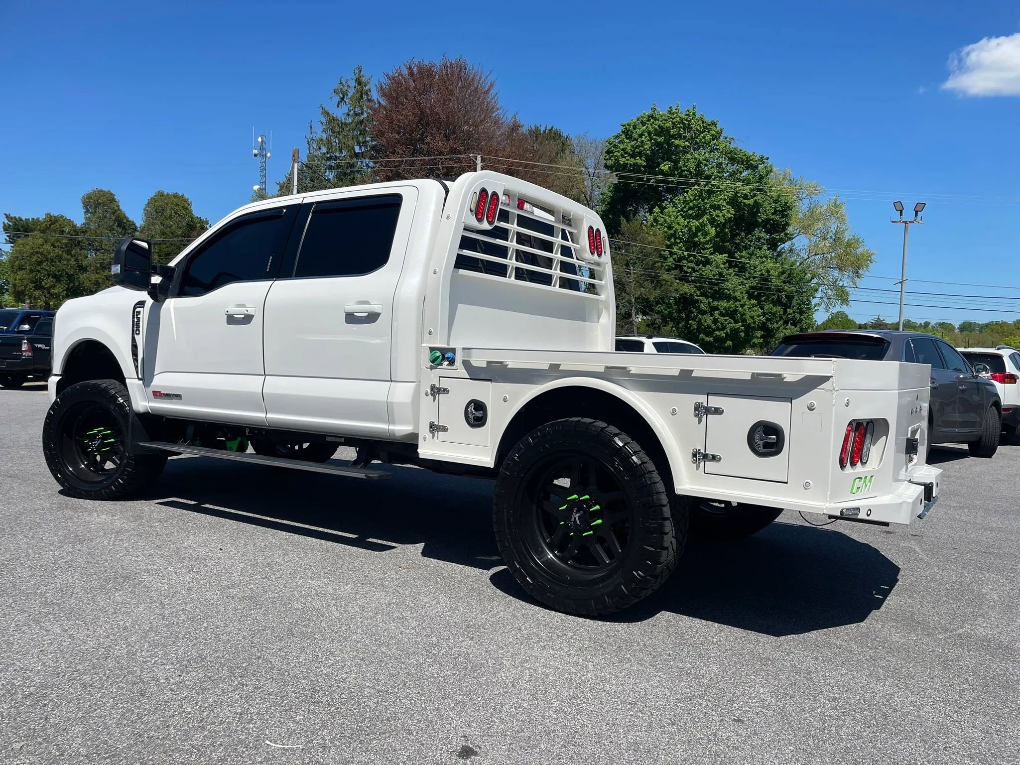 Used 2024 Ford F350 Limited w/ FX4 Off-Road Package AWD/4WD image 12