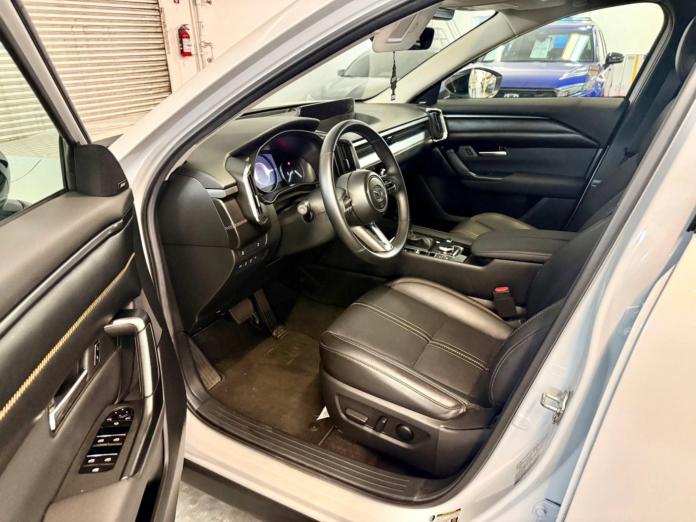 Used 2025 MAZDA CX-50 AWD 2.5 S w/ Premium Plus Pkg image 9
