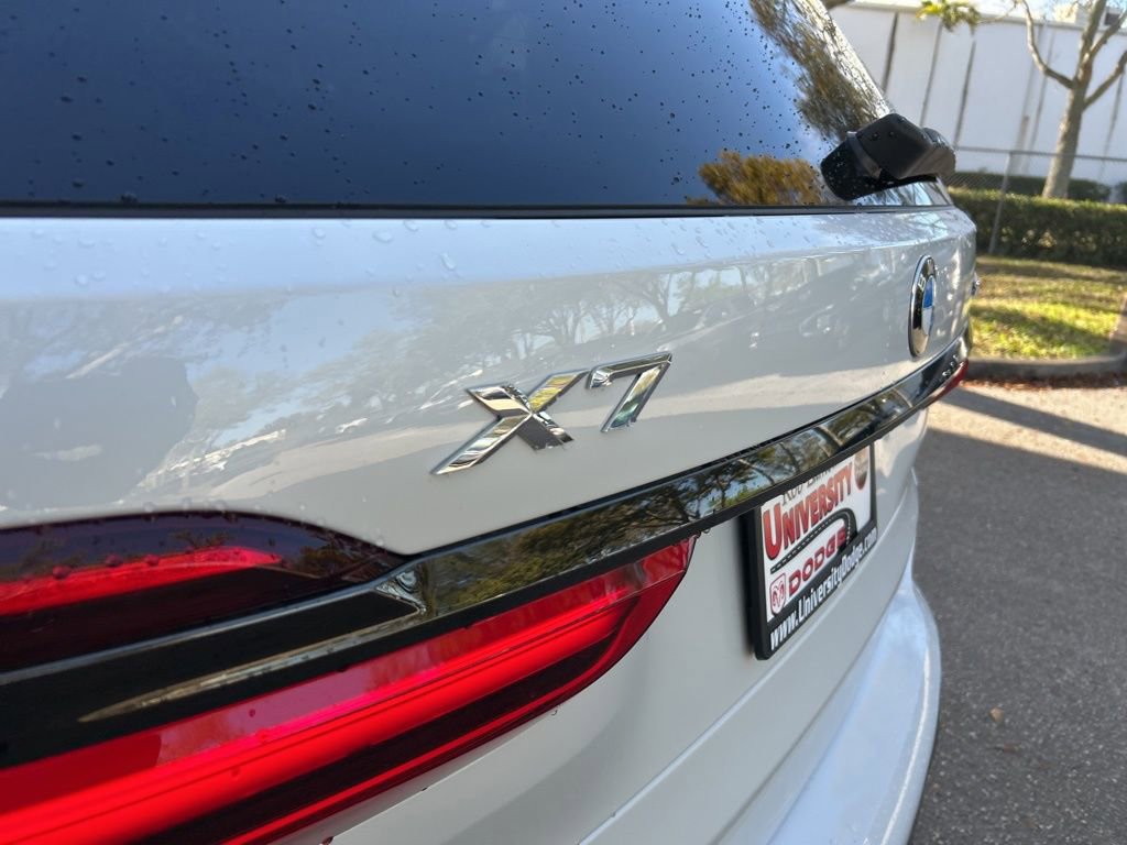 Used 2022 BMW X7 xDrive40i w/ M Sport Package image 18