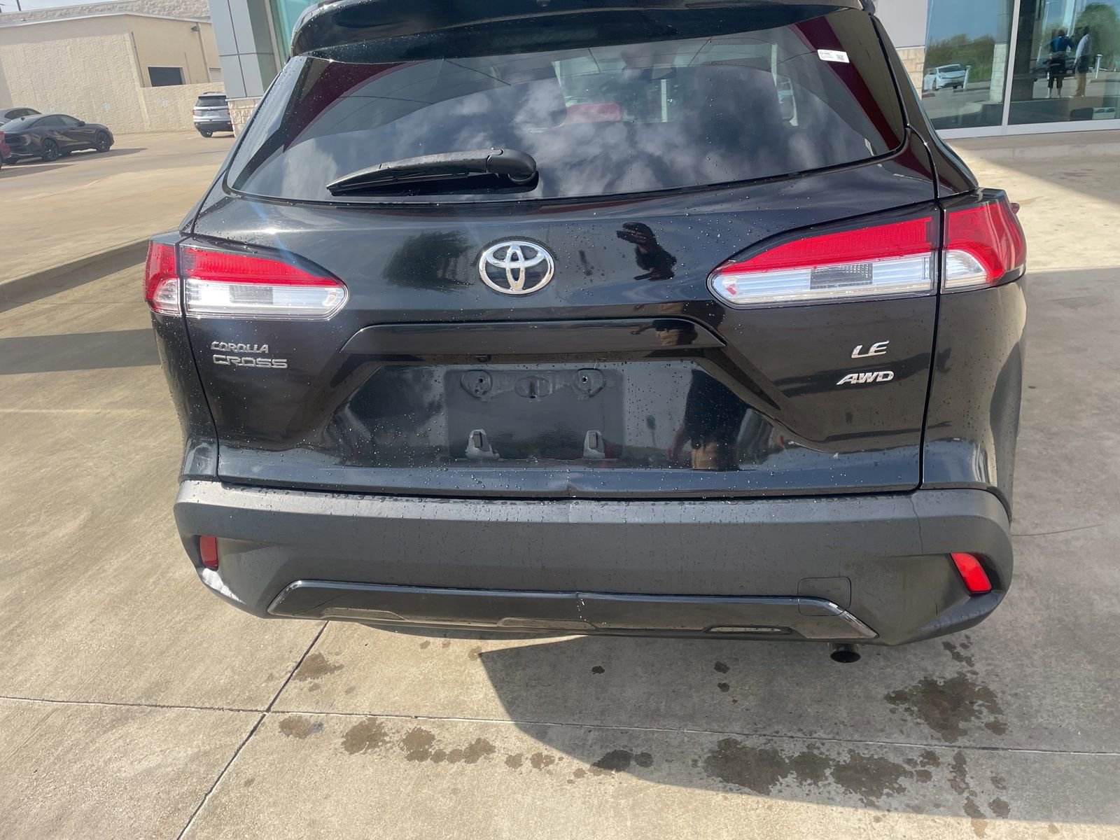 Used 2024 Toyota Corolla Cross LE image 10