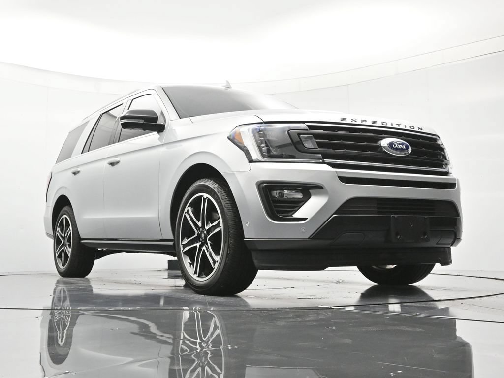 Used 2019 Ford Expedition Limited w/ Equipment Group 303A RWD image 40