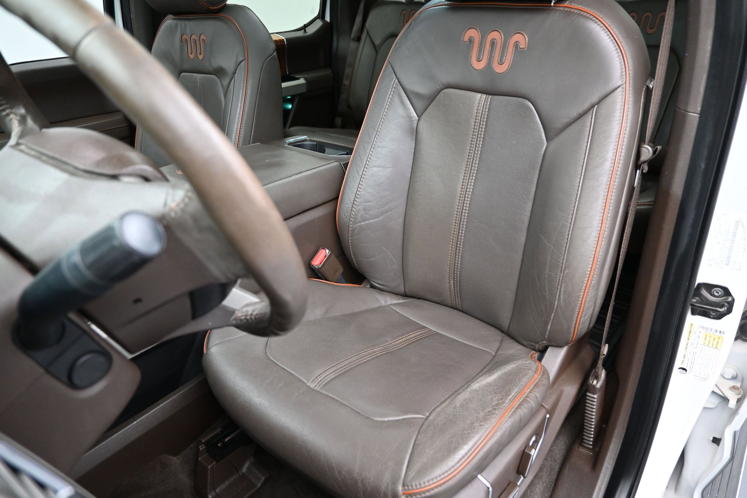 Used 2016 Ford F150 King Ranch w/ Equipment Group 601A Luxury AWD/4WD image 21